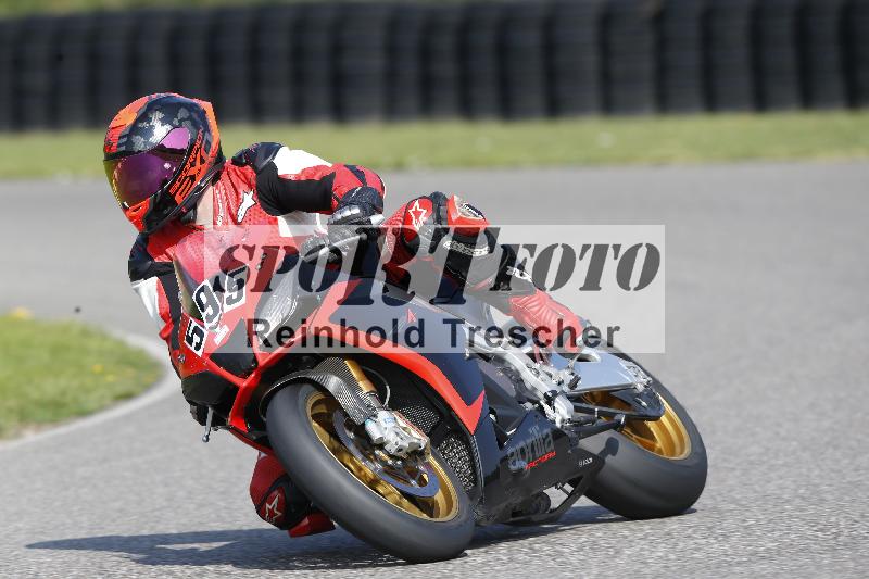 /45 10.08.2025 Plüss Moto Sport ADR/Einsteiger/595